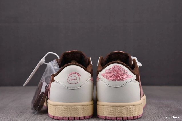 One Kick 1 OG SP AJ Scott x Low Travis DZ4137-206 0809